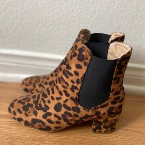 Adorable Leopard Lulus Booties